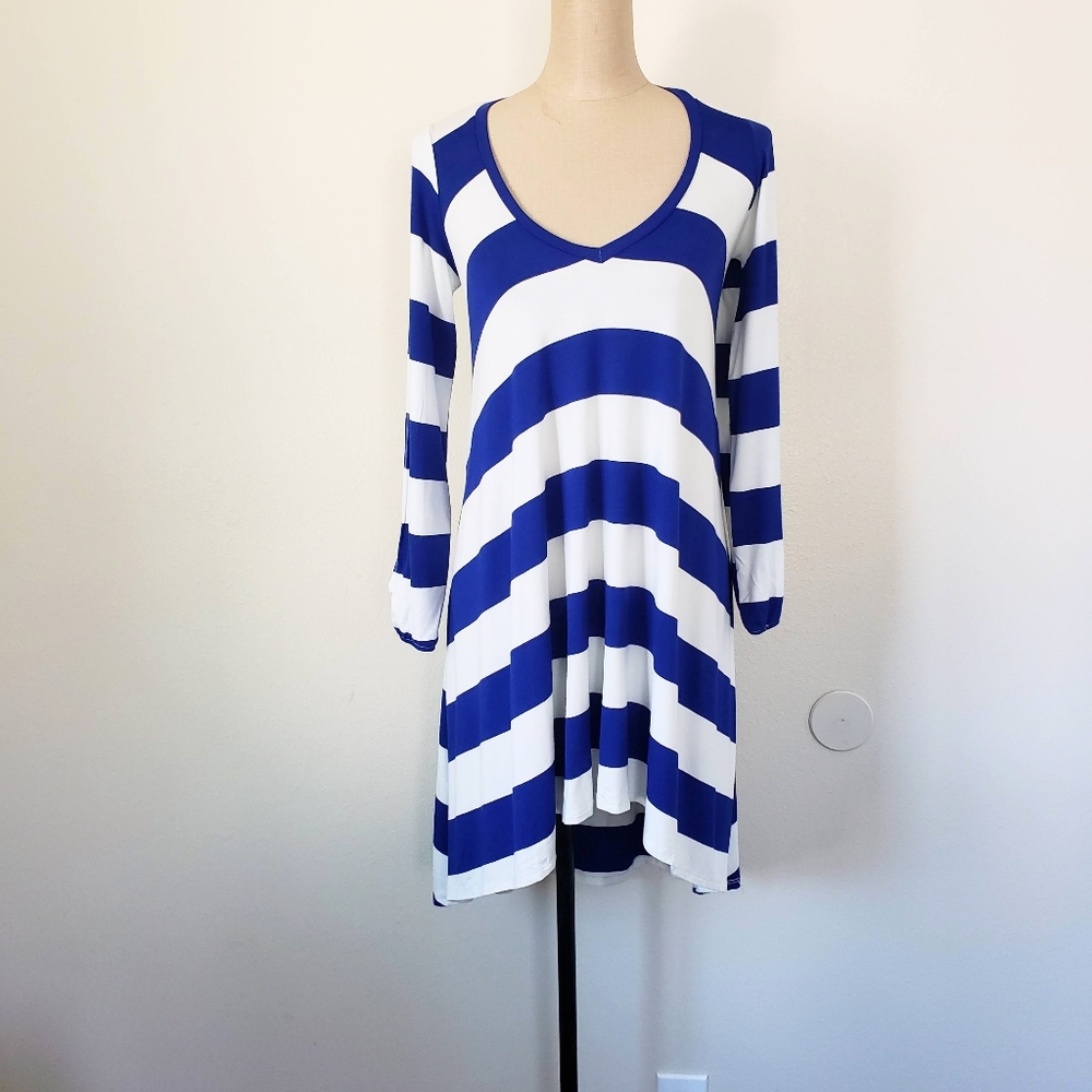 Go couture scoop dress M